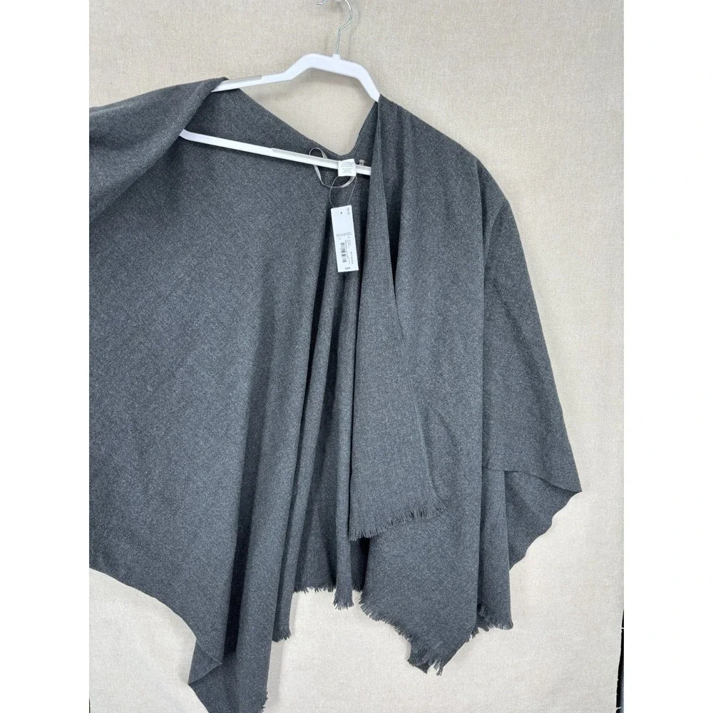 Liz Claiborne Shawl Gray Fringed Knit Poncho Wrap Scarf New One Size